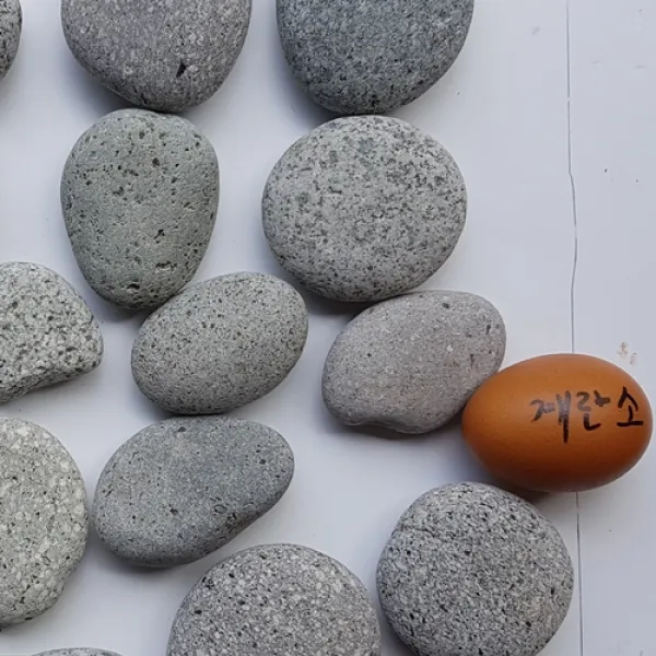 납작돌30-60mm 1봉(3kg)-자갈공명