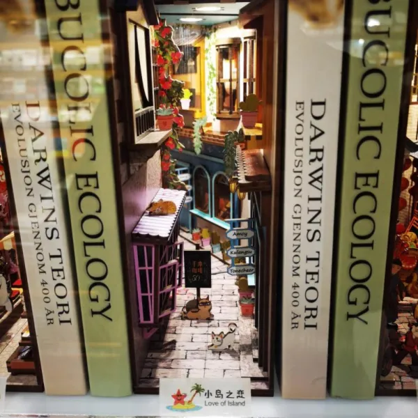 책장 책 꽂이 사이 장식품 조명 미니어쳐 모형 장식장 인테리어 소품 Diy 8종 우주 서부 숲속 인어공주 사슴 골목길 일본 고양이 중국 C67 작은 섬사랑은 수동 조립 필요