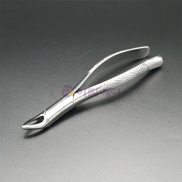 (Pf) Cryer Extracting Forcep 발치겸자 (소) 04.6150