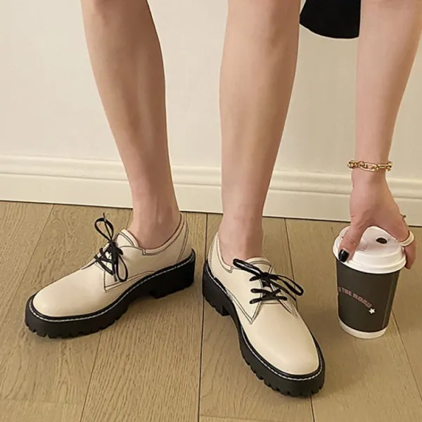 임의로 뛰어다니다 입기 좋은 빅 소프트 화이트 리얼가죽 여성 끈구두 캐주얼단화 봄계절 플랫슈즈