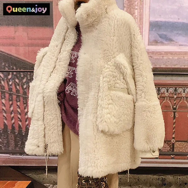 퀸앤조이 따뜻한 부클 양털자켓