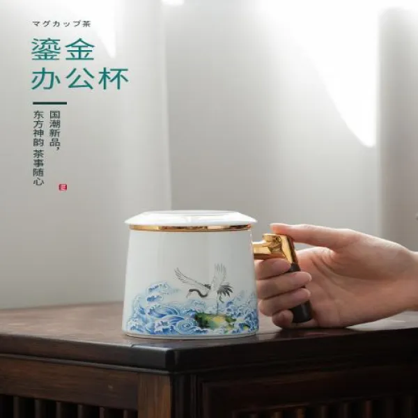 대용량컵 사기장이 풍화 사무용 금괴 법랑채 마스터스컵 도자기 가정용물 있음 뚜껑 여과함 티 바닷물 강벼랑 금박나무 말 컵 명/