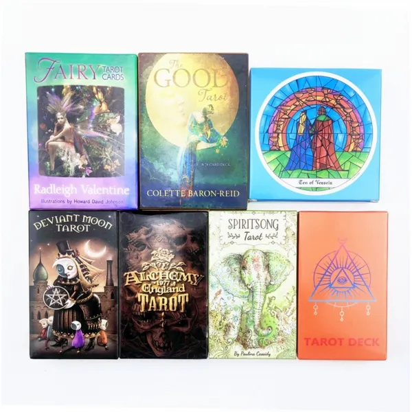 사실, 많은 종류의 타로 카드, 적어도 수천 개의 국경 폭발 타로 카드 영어 보드 게임 타로 카드 타로 타로가 있습니다., 사실, 많은 종류의 타로 카드와 적어도 수천 개의 야생