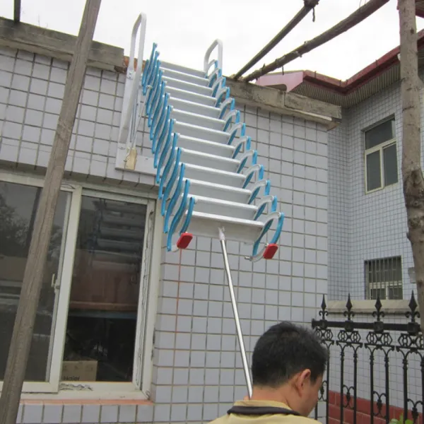 Jiamei 야외 벽 벽 장착 텔레스코픽 계단 홈 듀플렉스 빌라 플랫폼 오름차순 간단한 접이식 계단 블랙