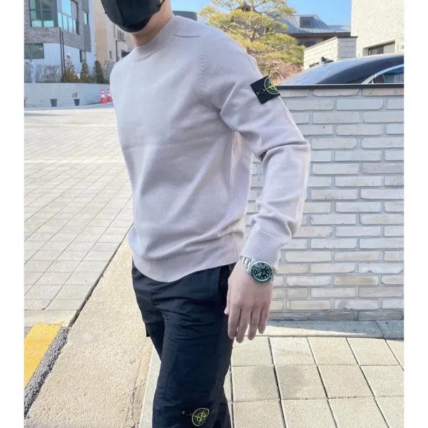 돌섬 라운드넥니트 봄신상