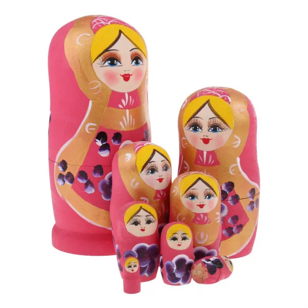 STK8 조각 손을 분홍색 babushka 러시아 중첩 인형 matryoshka 장난감을 그렸습니다.