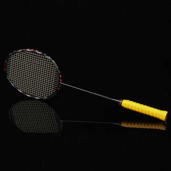 전 탄소 배드민턴 라켓 내구성 초경량 4u 공격 경기 훈련형 싱글 완성라켓 엘로우