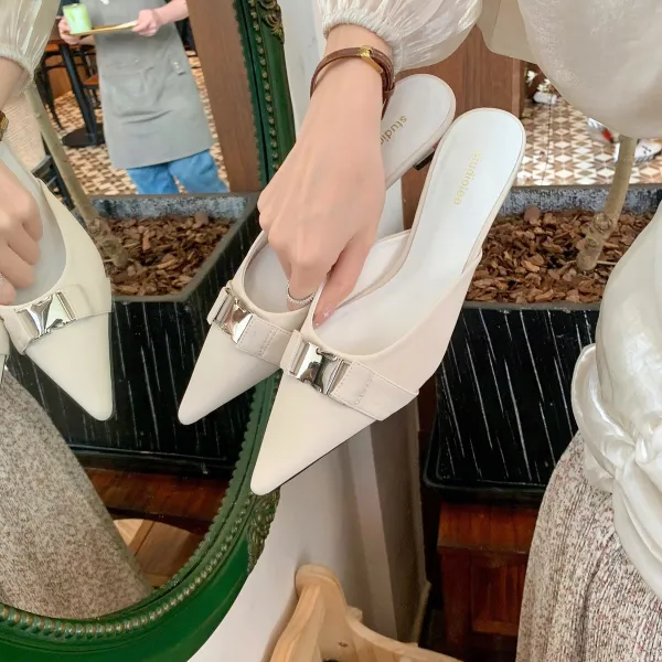 김 단추 기질 뾰족하다 얕다 입 가늘다 하이힐 여 2022 년 봄 신상 외장 슬리퍼 반 슬리퍼