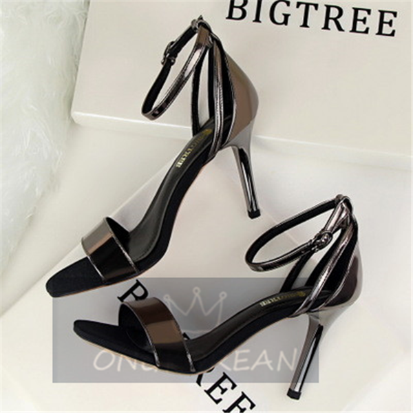 China 스트랩 샌들 힐 여성 구미 Era 공용 양미는 아직 높은 군더더기 같은