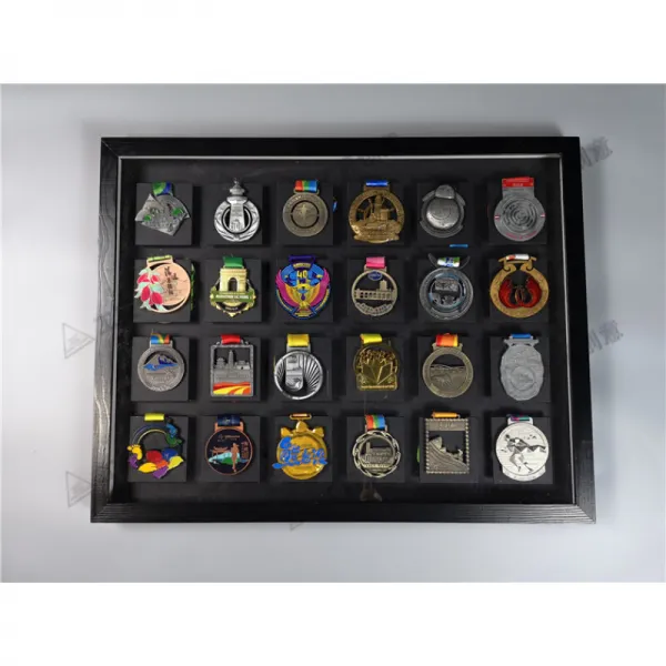 메달 틀 말 라 송 메달 수납 전시 프레임 걸 벽 메달 장려 상 꽃 평형 차량 전시 틀 장식품 10 매 67.5x 360 X35.5 Cm 세로 로 흰색