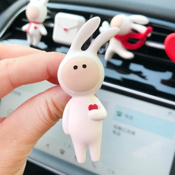 차량용향수 큐트 토끼 차내 바람구멍 티라이트초 완전무결 여신 차량장식 진열 장식품, 허그 하트 긴귀 토끼의 품에 안기다