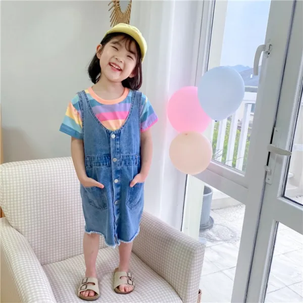 금동 성보 망루 앞뒤로 멜빵 스커트