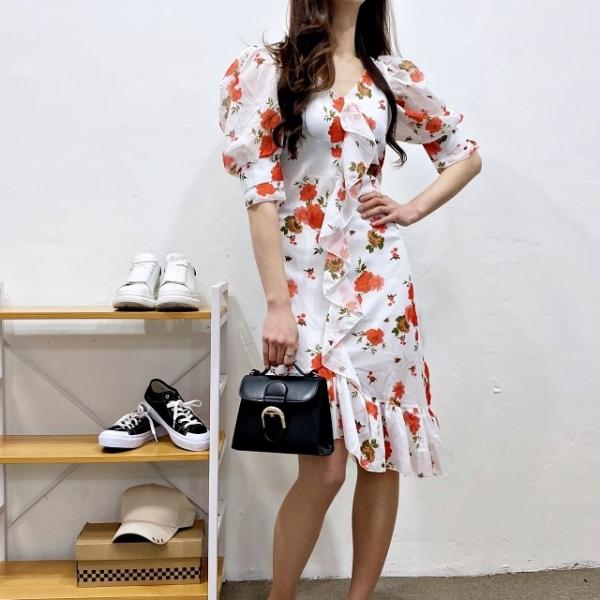 유니샵 플라워 프릴 언발 쉬폰 퍼프 미니 원피스