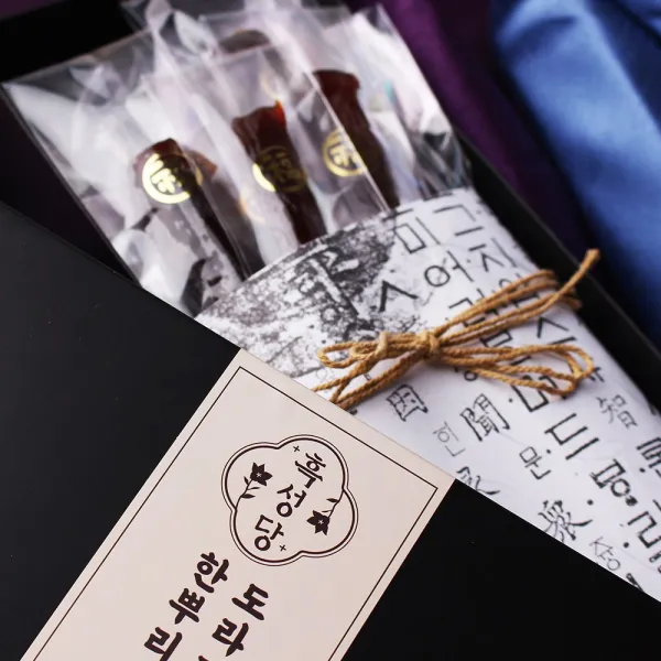[흑성당] 도라지 한뿌리 정과, 한뿌리 정과 500g, 보자기포장