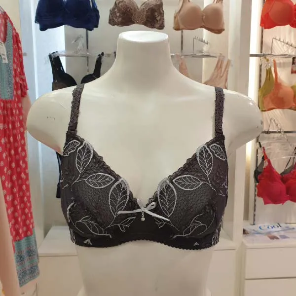 [현대백화점][비비안] (BR907A) 자수 홑겹 브래지어 꾸띄르제품 답답증없이 편하게 우아하고 고급스런 초코