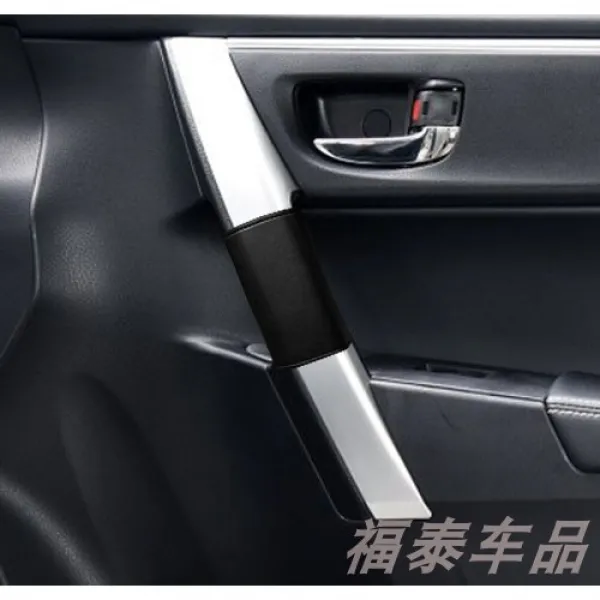 캐 롤 라 도요 타 레 링 차 문 에 적용 되 는 장갑 차 는 손잡이 보호 케이스 안에 있 는 문고리 장식 용 레 링 블랙 슈트 2 개 를 착용 한다.