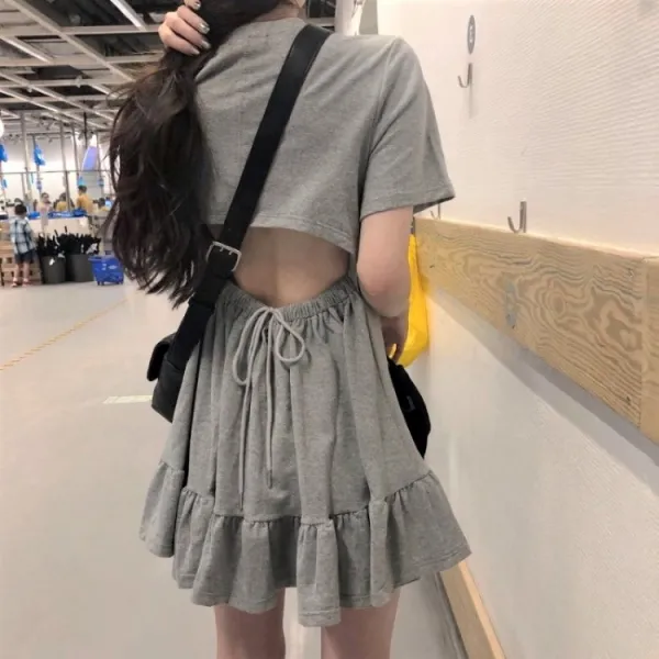 뒷트임 원피스 반팔 밑단프릴 반전 스트링 미니 등파임