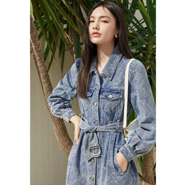 워싱데님원피스 블루 정을 쏟다 2022 봄 여성의류 마름모무늬 누르다 단추 스트랩 4753825860