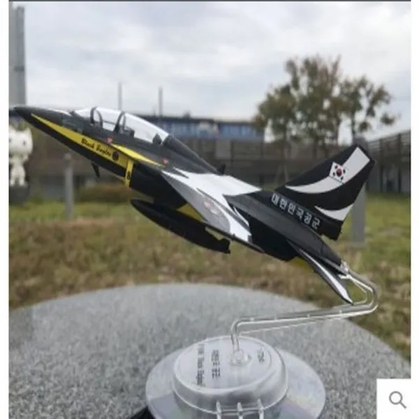 T-50 블랙이글 곡예비행 에어쇼 공군 ROKAF 특수비행 비행기 매트 T50 znem, 1개