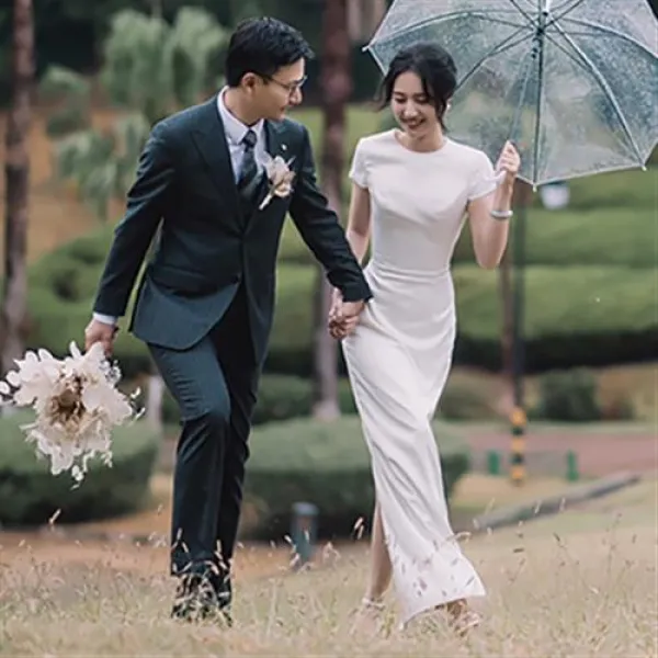 웨딩드레스 라이트 웨딩 미니멀 라이트 2019 새틴샘계 초선 새해 외출사 단신 드레스 겨울