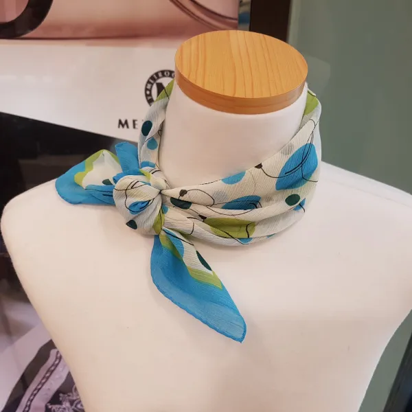 알다 장마철!기분전환~밝고 화사하니 상큼 발랄하게 산뜻한 구김 없는 넥 사각 스카프~