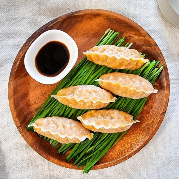 숯불향을 품은 매콤갈비만두 1kg 야식 매운만두