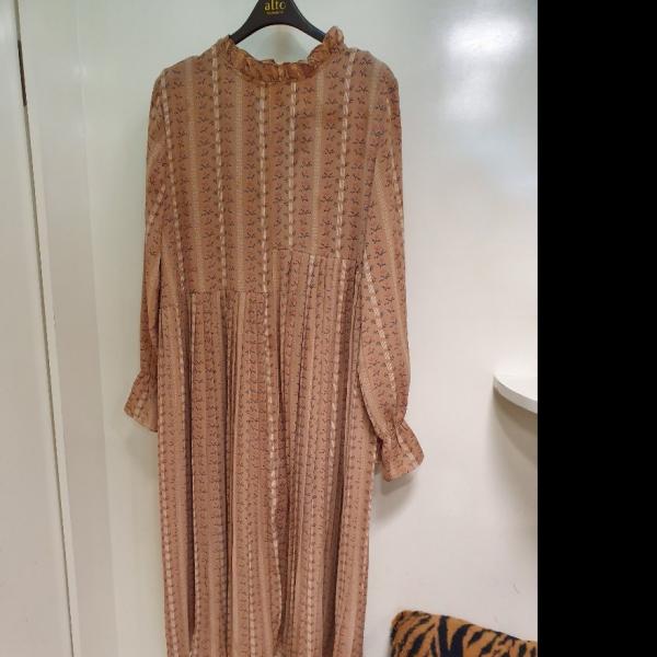 알토 언발란스 주름 넥 프릴 롱 원피스 ALOW19971