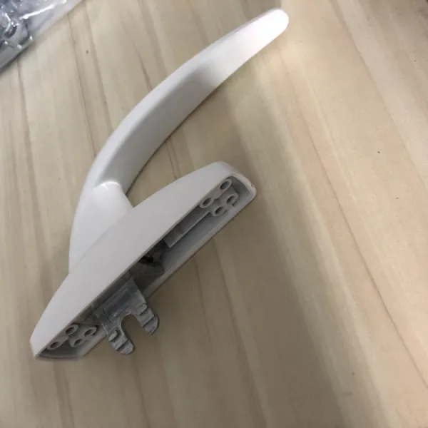 단교알루미늄평개창 전동함 건에 이르고 있다 손을 잡고 다리를 자르다 두 시 자물쇠의 안 내국인을 대상으로, 블랙 우집수