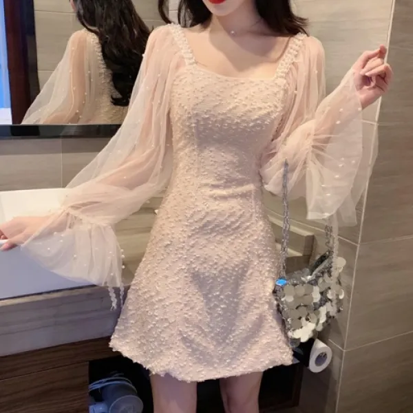 해외직구 미니드레스 파티 섹시 클럽 오프숄더 레이스 하객 여름 정장 브라이덜 샤워 여신 머메이드 시스루 돌잔치 엄마 들러리 레이스 이브닝 칵테일 셀프웨딩 럭셔리 나시 탑 쉬폰명원 미니드레스 치맛자락녀는 평소에 짧은 기장의 섹시 디너를 입어서 멋을 낸다-31980