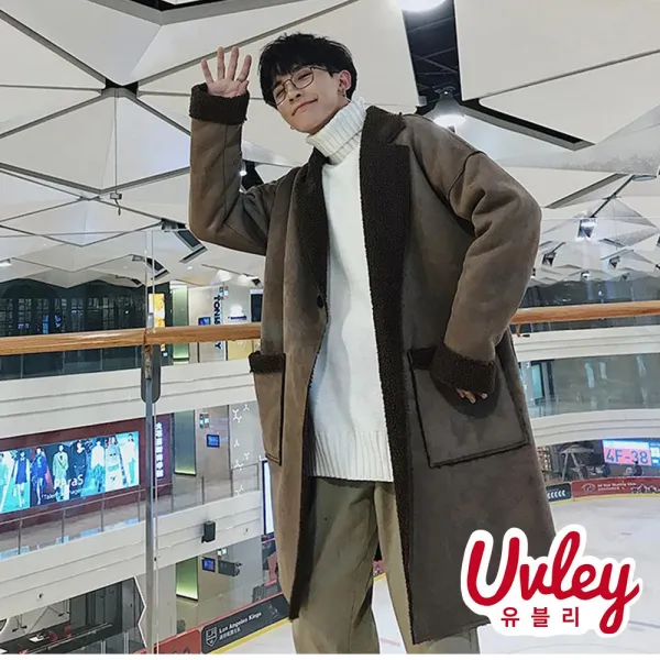 유블리 남성 무스탕 코트 널 위한 룩 흔하지 않은 유니크 연말 모임룩(UV216245WD)