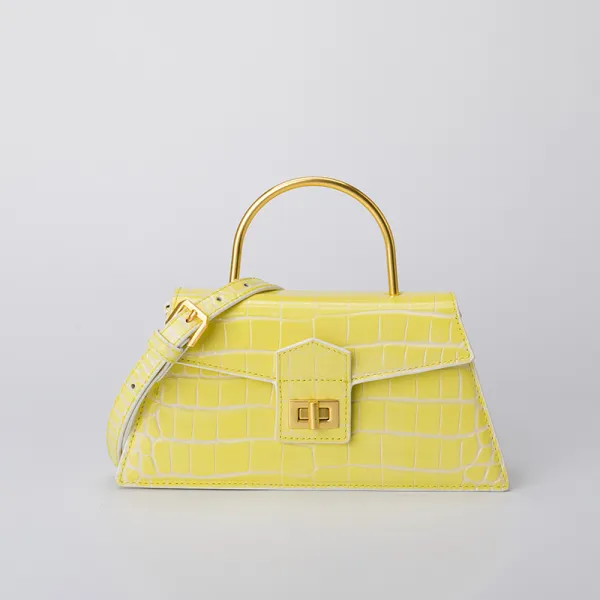 여자대학생가방 뉴타입 자체디자인 설계 소가죽 손으로드는 스몰백 유행하는 여자 고급감 여름시즌 코디하기쉬운 휴대용가방