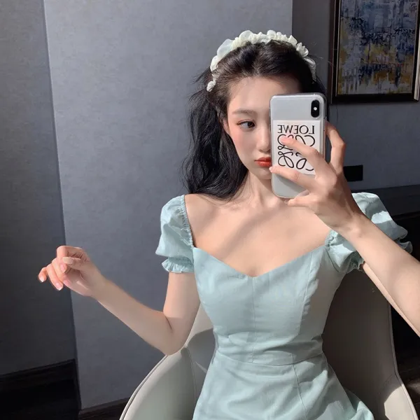 소금기 있고 달콤한 원피스 여 프렌치 넥 심플 조거 허리 날씬해 보이고 우아한 버블 소매