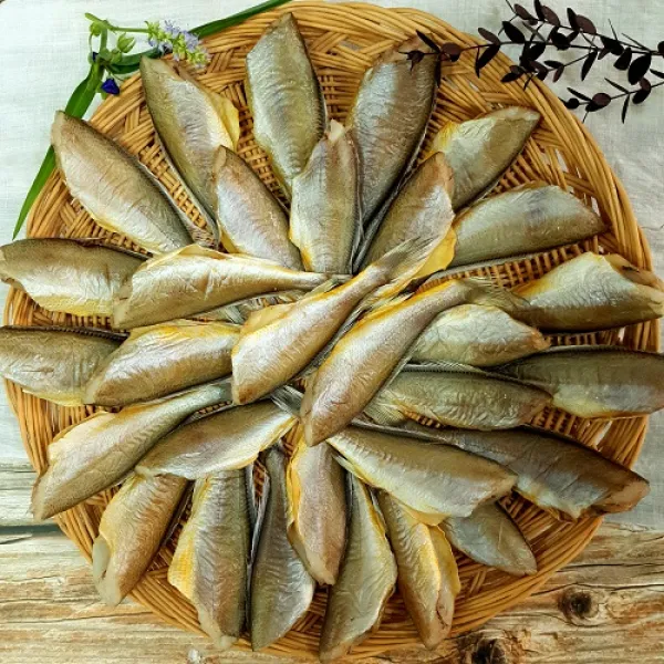 부산 반건조 생선 두절참조기 새끼참조기 손질 반찬용 구이 조림용, 14~17마리/14cm 550g 내외
