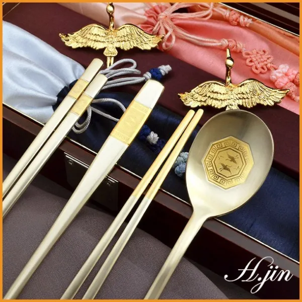 H.jin 에이치진 나전칠기 쌍학티타늄금수저세트 명절 설 추석답례품추천 부모님 가족 친척모임선물 어버이날 한국전통