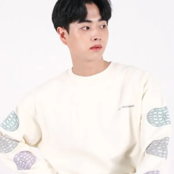 [텐바이텐] (UNISEX)3 Globe-Star Sweatshirt(IVORY)_(1470258)