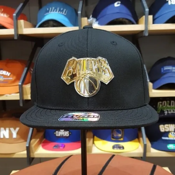 NBA 남여공용 이월 뉴욕닉스 NYK 아크릴 금장 장식 스냅백 모자
