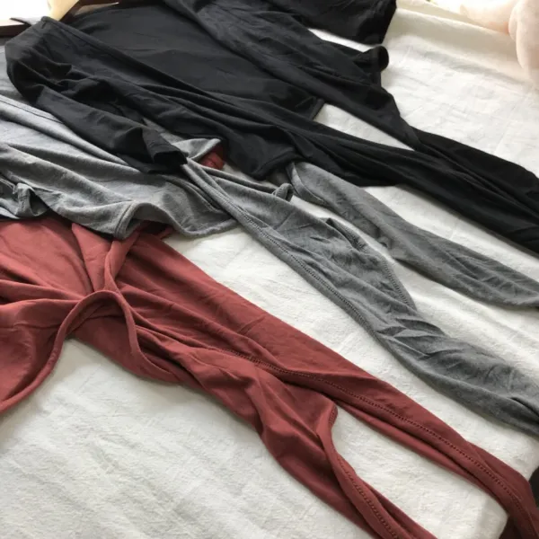 비스듬함 세로 보틀 늦바람 모달 심플 슬림 클래식 우아한 숏 반팔형
