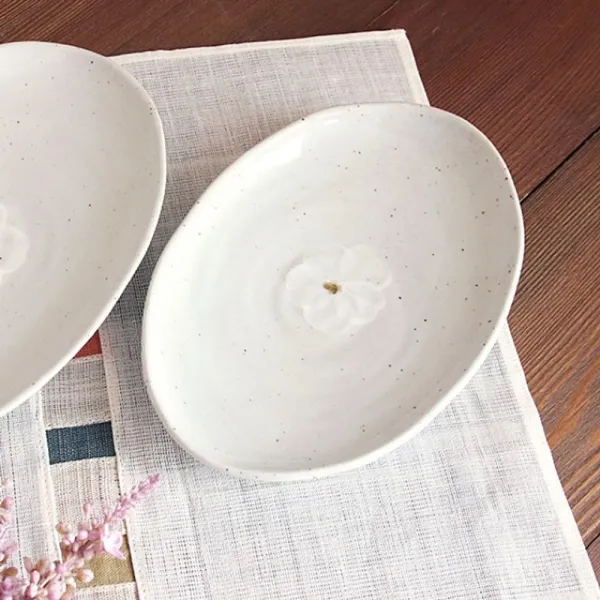  Adj_3723171 옵션 : 배꽃타원접시 소 배꽃타원접시 소 타원그릇 가정용그릇 선물용접시 예쁜타원접시 반찬접시 배꽃타원접시 소 