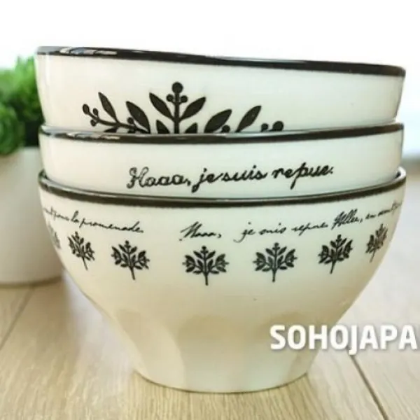 라스보라 세련된 영문타이포와 심플한 나무가지 모양의 일러스트가 인상적인 이자와 프로무네 볼 E-919128, 1개, 영문
