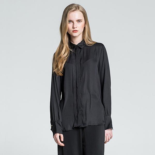 여우짓을하다 Classic Silky Blouse BK