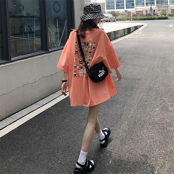  퀸앤조이 홀리데이 루즈핏 반팔 티셔츠