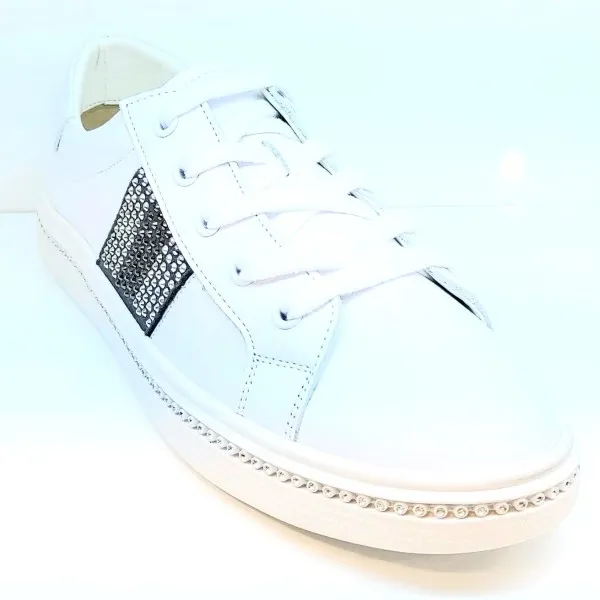 제니아 여성소가죽 무중창 스니커즈 LXX0734KR93