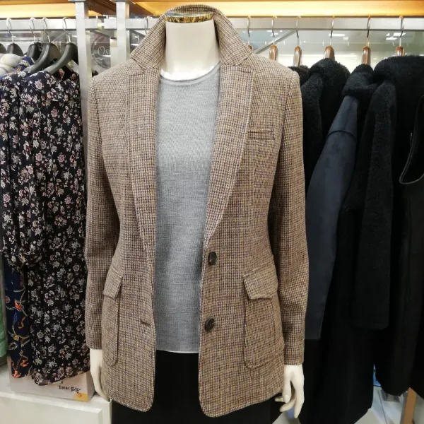BCBG 비씨비지 매년조기품절!! 겨울 울100% 잔체크 헤링본 정장 재킷