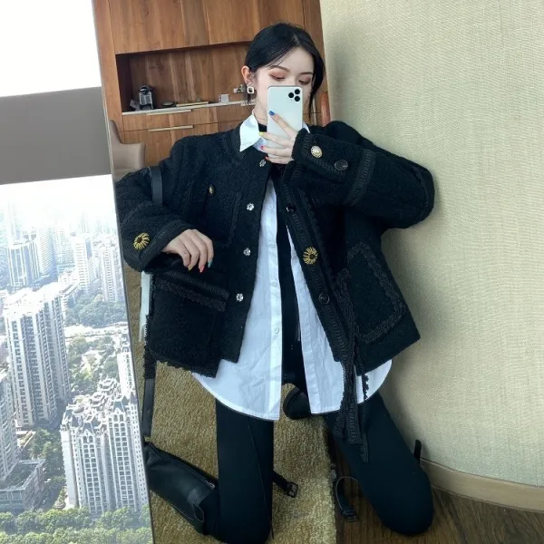 코리스 새것과 짧은 타입 겨울 가을 두꺼운 유행 모직물 외투녀 작은 키 블랙 섹시
