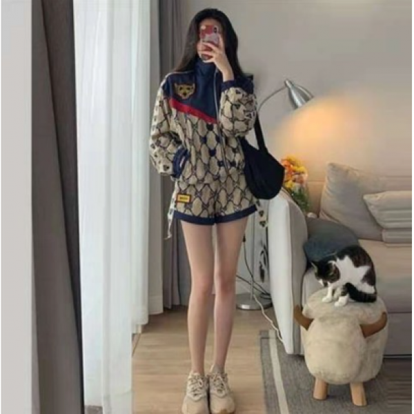 의성지점 가을투피스 여성 인싸템 작은 코디 키커 보이는 스타일리쉬 캐주얼반바지