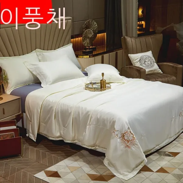 이인풍 여름이불 순색 심플한 북유럽풍 여름이불 물세탁 얼음자수 에어컨 이불 싱글.m. 미여름 얇은 이불 가정용 연지색 *cm 홑여름 이불, 희다
