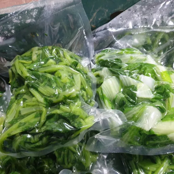 빨간장화농장 산지직송 맛있는 삶은 얼갈이 열무, 4팩, 삶은 열무 500g