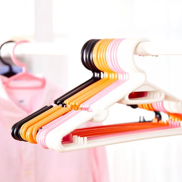 소호리빙 튼튼한 심플 솔리드 옷걸이 30개 50개 100개, 50p, 블랙