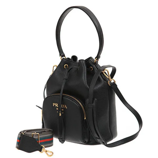  프라다 메탈 로고 버킷백 블랙 / 1be030 2bbe F0002