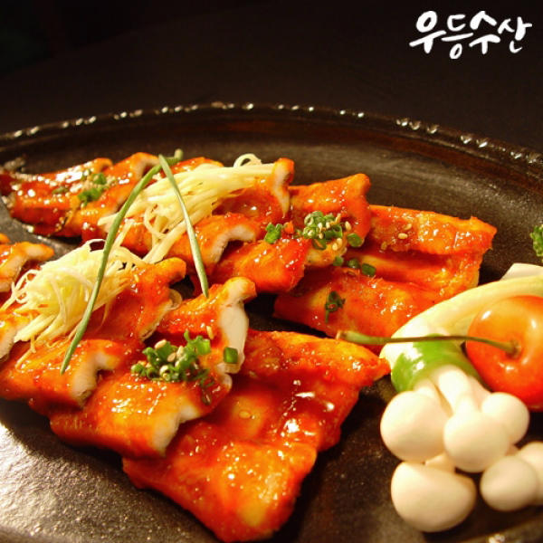 [우등수산] 우등양만장 영광 민물장어 2kg (3~8마리), [우등수산] 우등양만장 영광 민물장어 2kg (4~8마리)